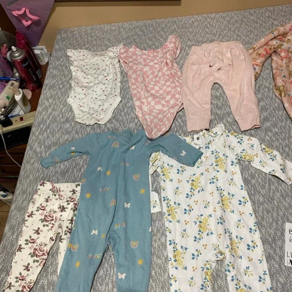 Baby girl bundle 6-9 months. SKU-A957